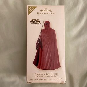 ￼NIB STAR WARS, Emperor’s Royal Guard 2008